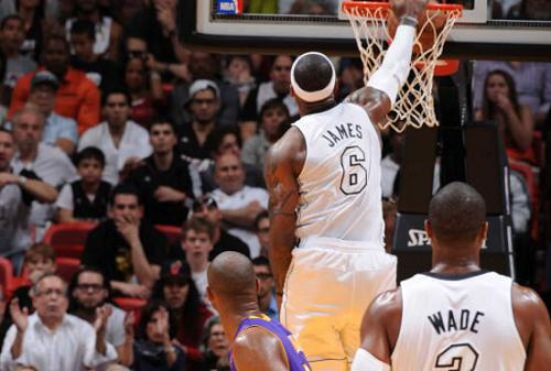  NBA战报：老鹰六人得分上双击败热火，终止三连败