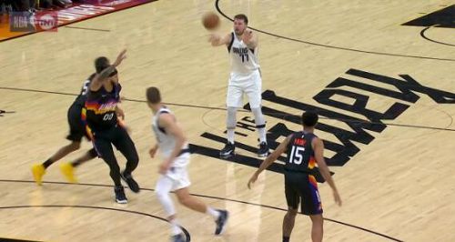  NBA选秀传奇回顾：历年状元、榜眼与探花的璀璨星途