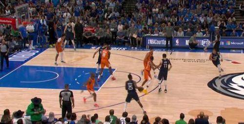  NBA交易截止日尘埃落定，“浓眉哥”戴维斯留队成焦点