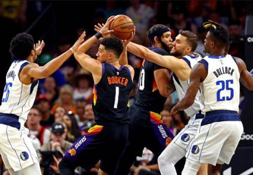  NBA常规赛激战：老鹰7人得分上双击败雄鹿，库兹马首秀表现抢眼