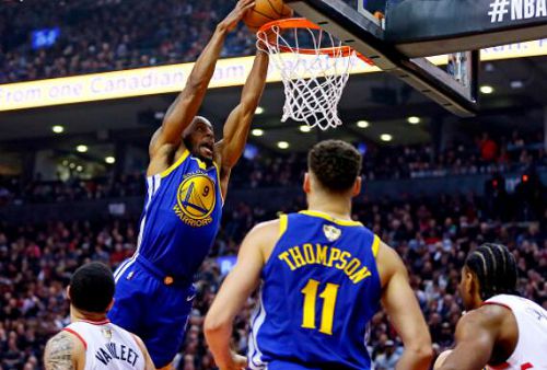  NBA战报：鹈鹕加时赛逆袭，麦科勒姆狂砍43分终结10连败